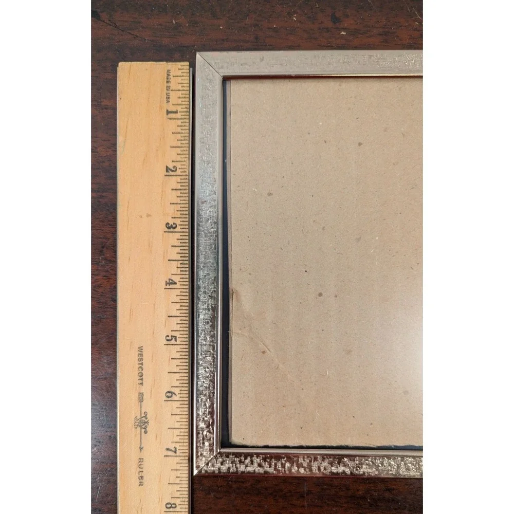 Vintage Picture Frames Black Gold & Brushed Gold Tone Metal 5x7 8x10 Lot of 2